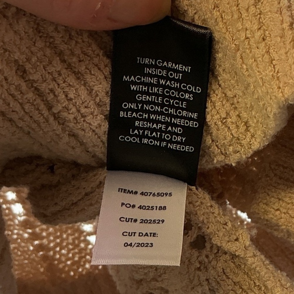 Torrid Size 2 Tan Pointelle Knit Cardigan Sweater Button Cottagecore Grannycore - Picture 9 of 11